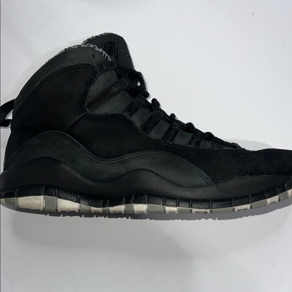 Jordan Black and Gray High-Top Sneakers - Picture 7 of 12